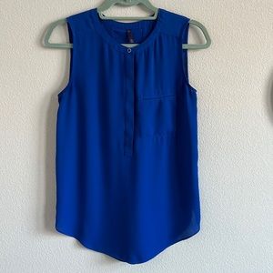 NYDJ Sleeveless Button Front Shell